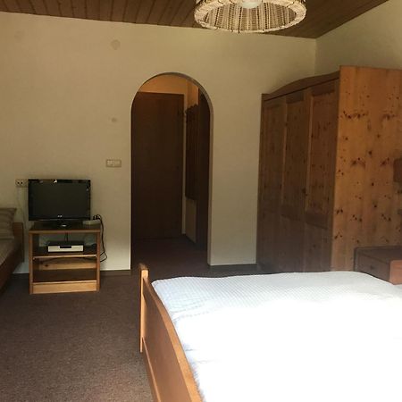 Gasthof Wacht Untertilliach الغرفة الصورة