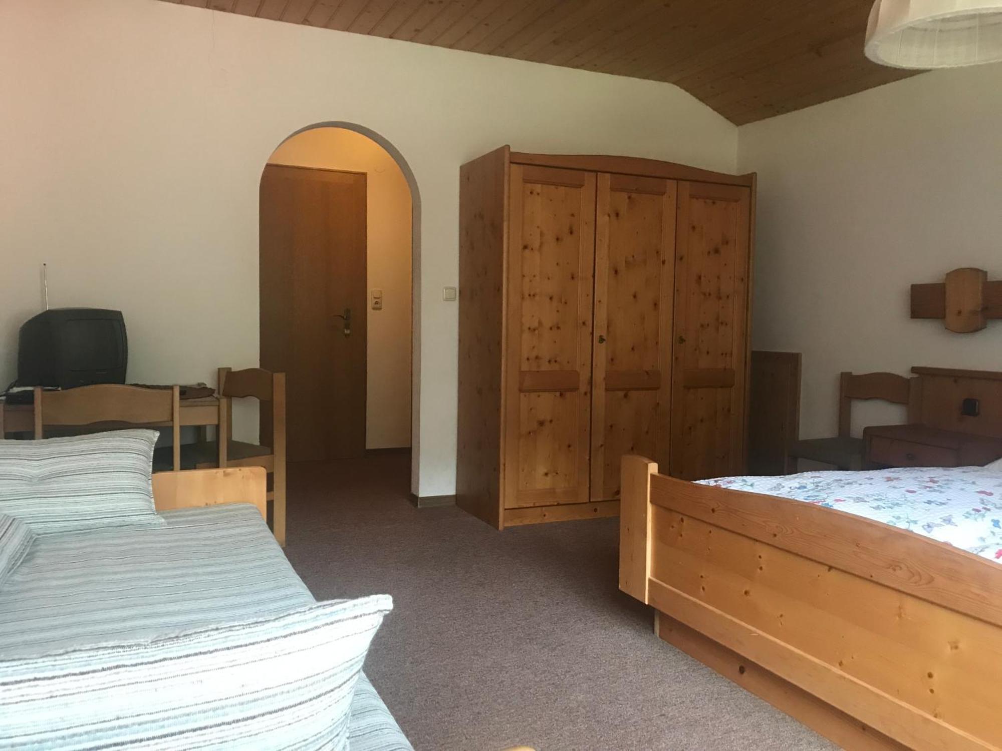 Gasthof Wacht Untertilliach الغرفة الصورة